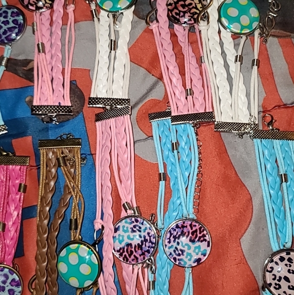 Customized bracelets - Picture 8 of 9